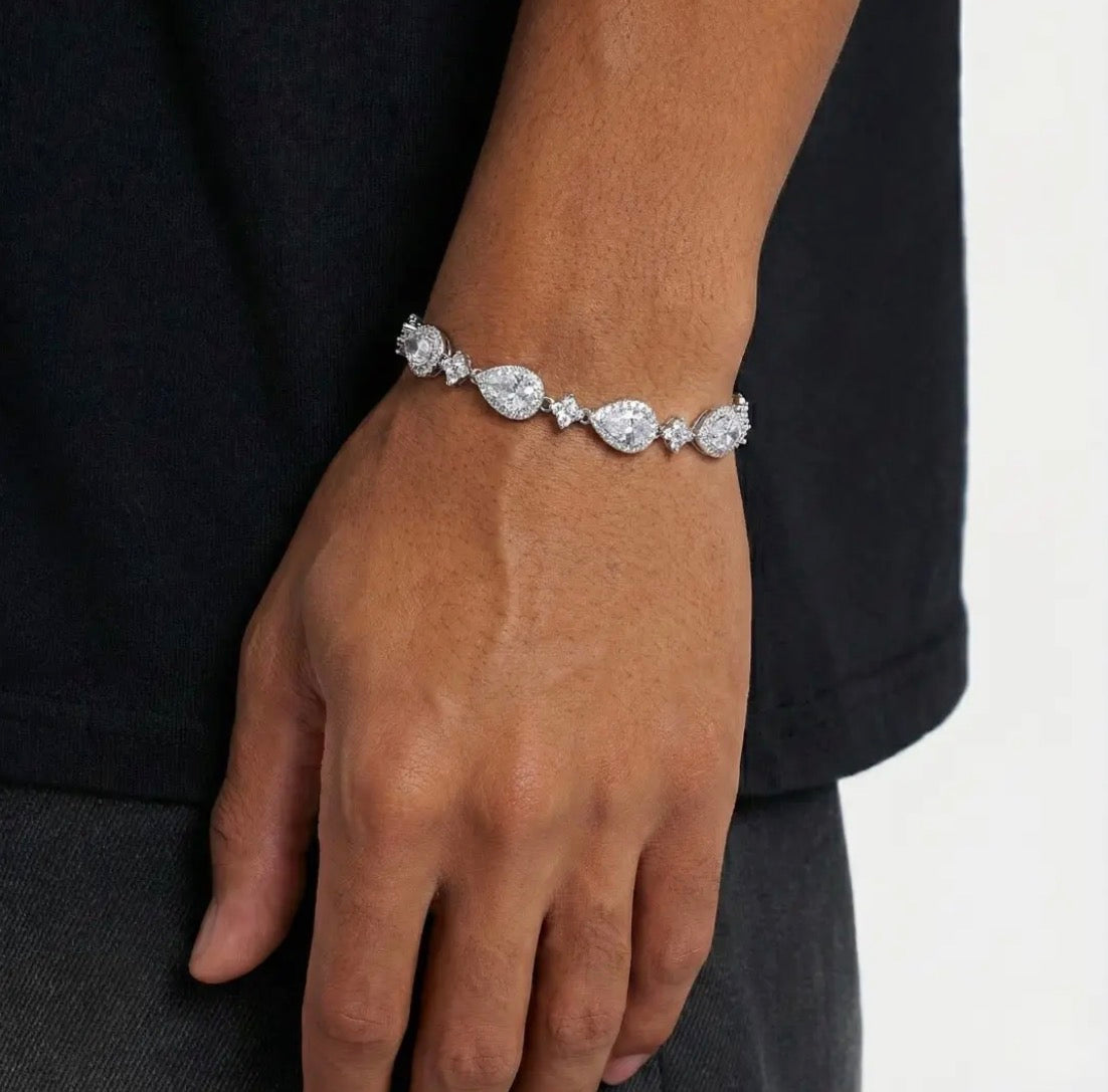 VYRYX Aurelia Drop Bracelet