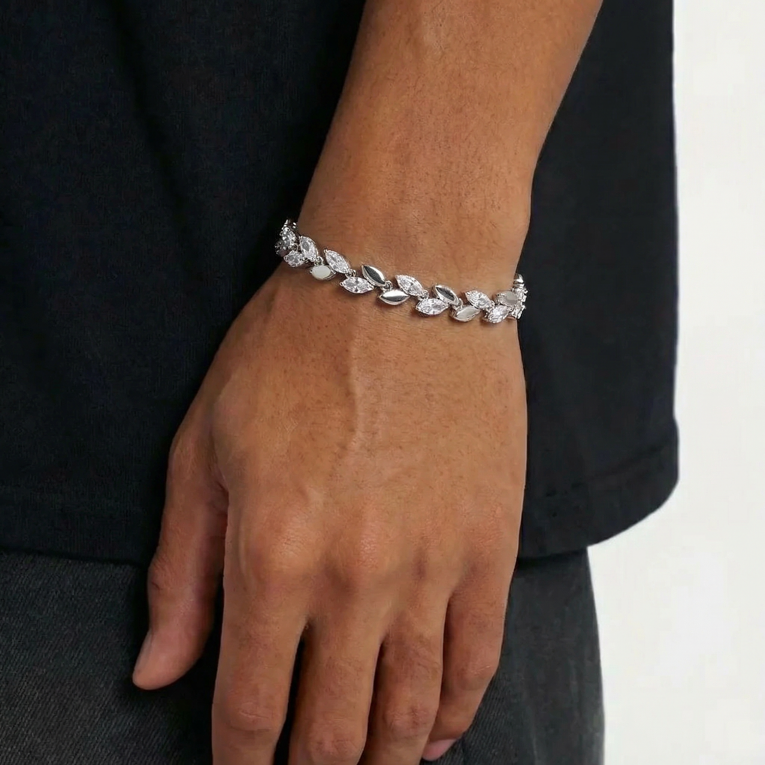 VYRYX Celest Leaf Bracelet